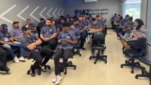 Treinamento em sala com o time PMZ.